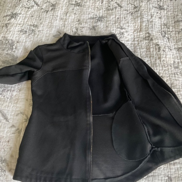 The Base Brand Assymetrical Zip Fitted Black Jacket Active Sportswear Athleisure - Picture 6 of 9